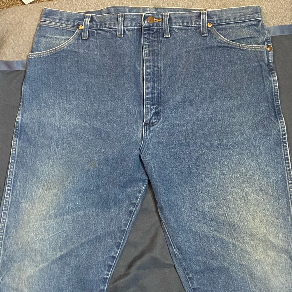 Men’s Wrangler jeans